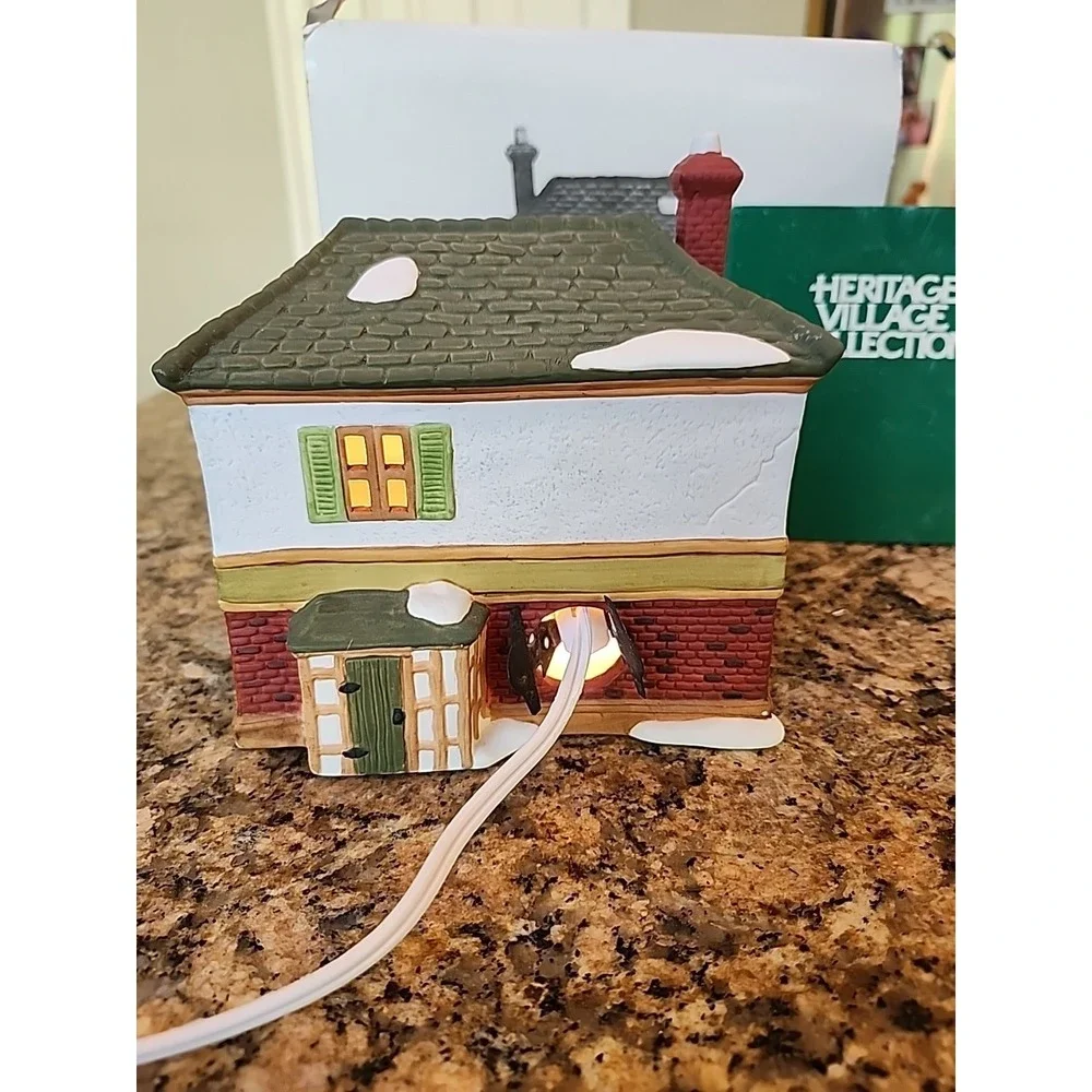 Dept 56 Heritage Dickens Village Scrooge and Marley Counting House Lighted